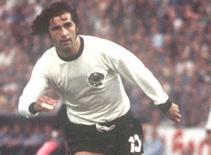 Gerd Muller - Vua dội bom