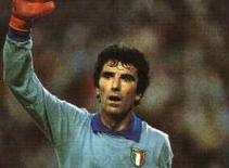 Dino Zoff: Hòn đá tảng