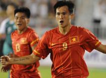 Công Vinh tỏa sáng rực rỡ, tuyển Việt Nam đại thắng Macau