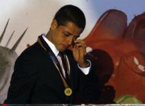 Chấn động não, Chicharito treo giày? 