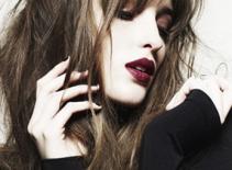 Trang điểm theo màu tóc  