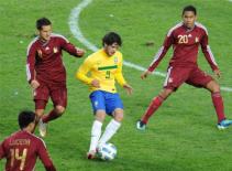 Bộ mặt Argentina và Brazil tại Copa America: Ngày xưa ơi…