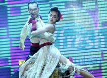 Hà Hồ cháy bỏng đam mê trên sân khấu Bước nhảy hoàn vũ