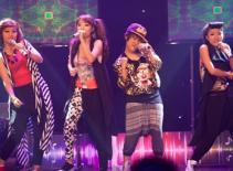 "Sáng bừng sức sống" bốc lửa 