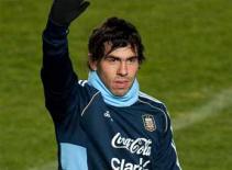 Inter Milan sẽ chọn Tevez, hoặc Lavezzi 