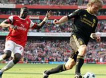 BĐ Anh: Vé Champions League cho ai?