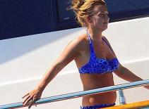 Bà xã Rooney ăn chơi nhất làng WAGs: Ông ăn chả, bà... ăn chơi