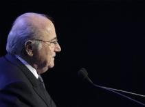 FIFA treo giò suốt đời 6 cầu thủ gian lận