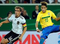 "Xe tăng" đè nát "Vũ công"