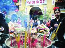 Cúng quanh năm không bằng rằm tháng Bảy