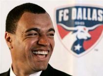 Denilson và những cuộc tình chớp nhoáng