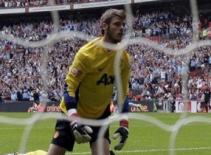 M.U: Nỗi lo người gác đền