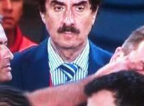 Mourinho chơi "xỏ"  trợ lý của Pep Guardiola