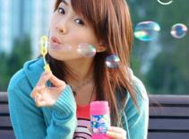 Những cách làm lành vô cùng đáng yêu của con gái