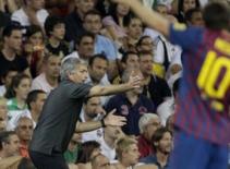 Mourinho chê Messi bốc mùi ?
