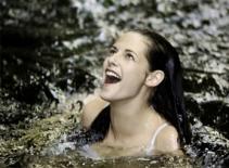 “Breaking Dawn” lộ ảnh mới