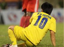 17h00, SLNA - N.SG: Đứng dậy được không?