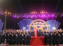 Khoảnh khắc ấn tượng tại lễ vinh danh 224 thủ khoa