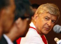 Wenger: “Tôi sẽ không từ chức”