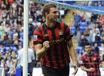 Bolton-Man City 2-3: Sức mạnh đồng tiền