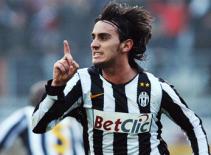 Milan giải cứu thành công Aquilani khỏi “động quỷ”