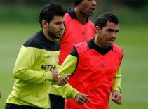 Tevez: Tiến thoái lưỡng nan