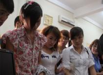 Chùm ảnh: Thí sinh trẩy hội nộp hồ sơ NV2