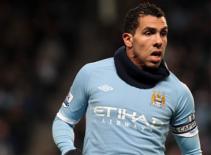 Tevez quyết định chôn chân ở lại Man City 
