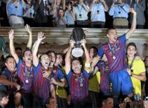 Messi tỏa sáng, Barca thống trị tuyệt đối châu Âu