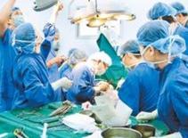 Ghép nhầm nội tạng nhiễm HIV cho 5 bệnh nhân