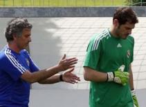 Mourinho cảnh báo Casillas