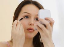 4 bước đơn giản trang điểm mắt hàng ngày