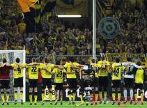 Dortmund thắng tưng bừng ngày ra quân