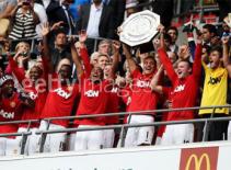 Nani tỏa sáng, MU ngược dòng hạ Man City