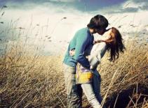 Khi nữ sinh 'lướt sóng tình'