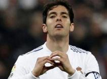 Real "thanh lý" Kaka với giá rẻ