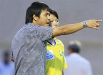 HLV Nguyễn Hữu Thắng: “Chúng tôi không buông mặt trận nào!