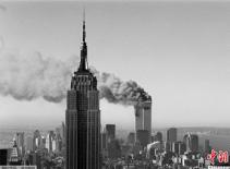 Lặng người khoảnh khắc 11/9 qua khung hình đen trắng