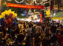 Phố cổ Hà Nội rộn ràng đón trung thu