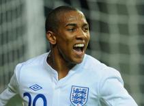 Capello: Ashley Young đang trở lên đáng sợ