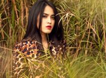 Tú Vi xinh đẹp khi mặc trang phục da báo