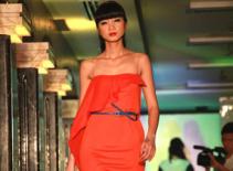 Tuần lễ thời trang Hà Nội 2011: Đông Tây hội tụ