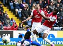 Video Blackburn -Arsenal: Mưa buồn cho pháo thủ