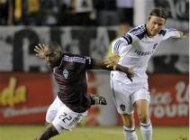 Leonardo mời Beckham về PSG