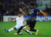 Hòa nhạt nhòa 0-0, Inter và Roma kéo nhau xuống bùn