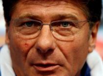 Thắng AC Milan 3-1, Mazzarri vẫn không hài lòng