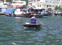 Những "nữ xe ôm" vùng sông nước