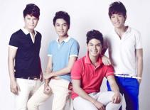 Nhóm V.Music biểu diễn tại Thái Lan