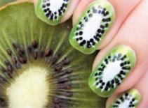 Vẽ nail kiwi dịu mắt 