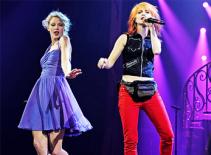 Taylor Swift và Hayley Williams song ca "That's What You Get"